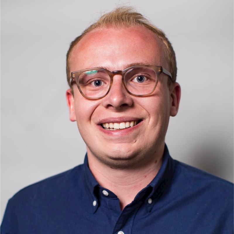 Headshot of Zach Hennefent